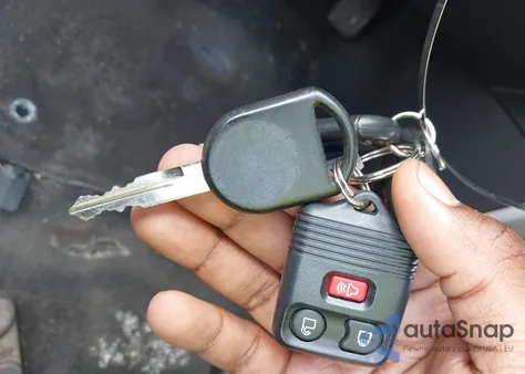 2010 Ford F-150 Fx4/Harley-Davidson/King Ranch/Lariat/Platinum/Xl/Xlt z USA, uszkodzony, nr VIN 1FTFW1EV3AFA77205